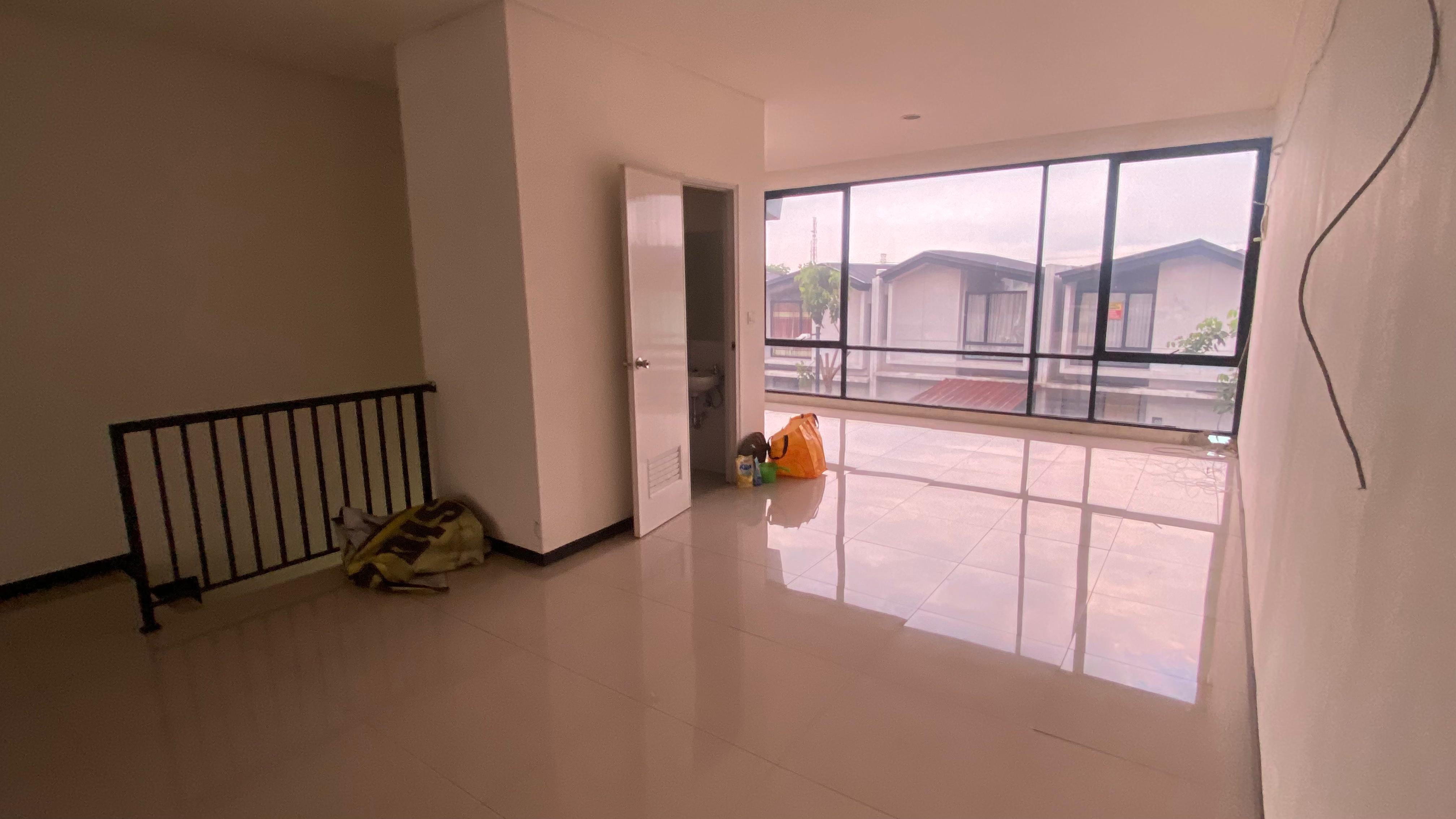 Ruko Disewakan di Rolling Hills Lippo Karawang